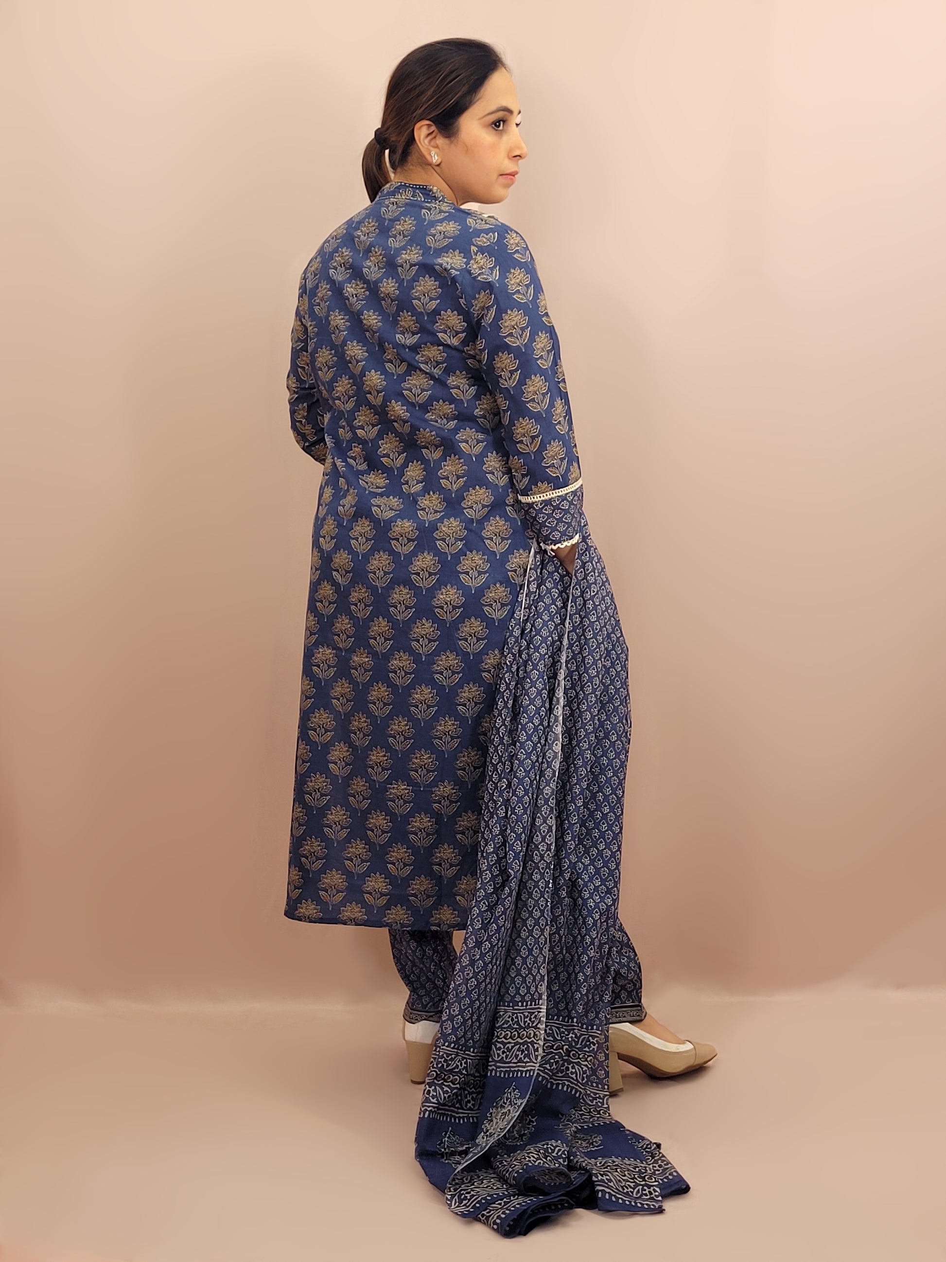 Kurta Set for women Cotton kurta set for women Kurti pant set with dupatta Biba kurta set Libas kurta set for women Pakistani kurta set Kurti set for women Kurta sets for ladies Pakistani kurta set for women Cotton kurti set for women Chikankari kurta set Office Wear Kurta Set for Women