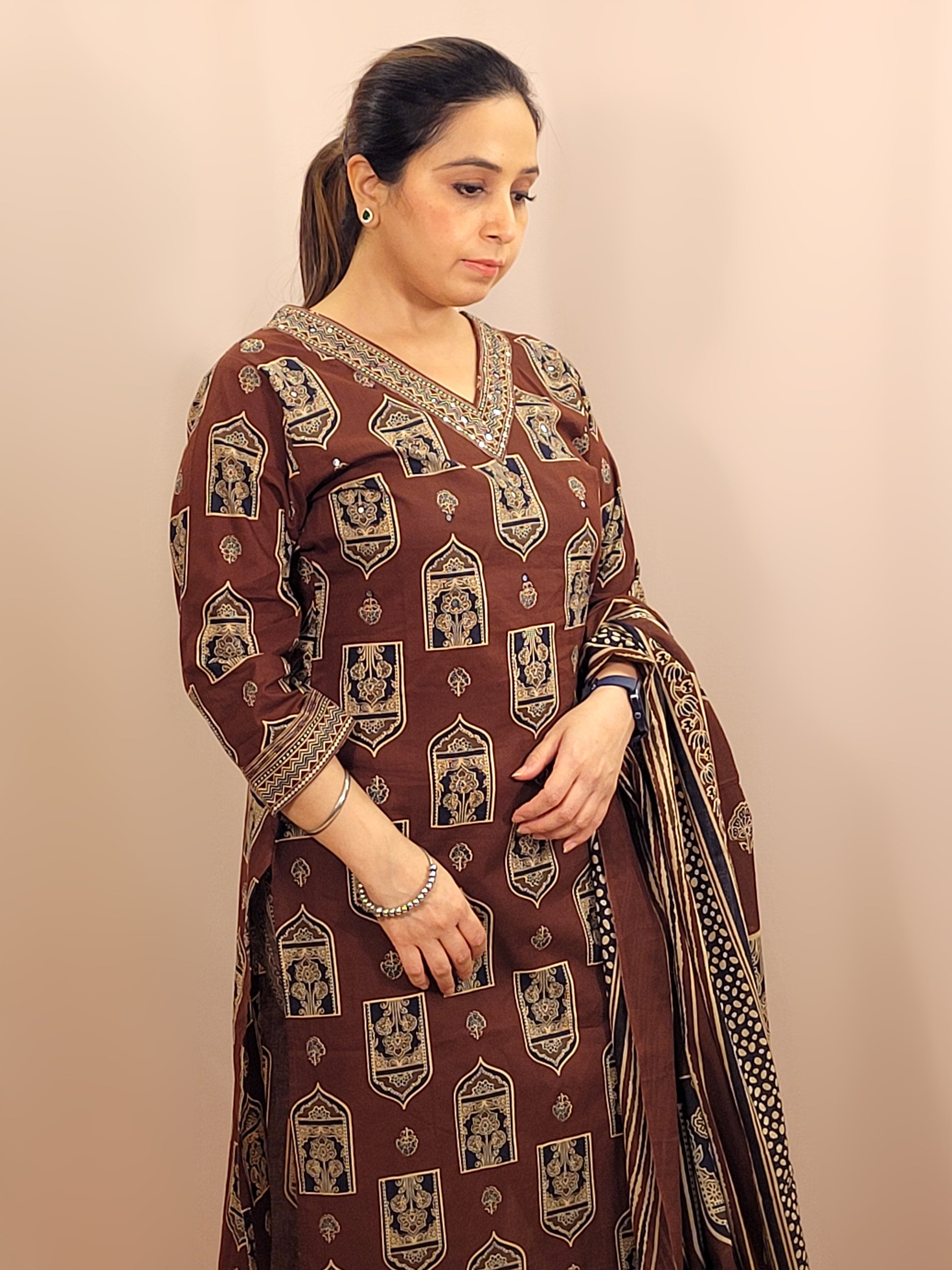 Kurta Set for women Cotton kurta set for women Kurti pant set with dupatta Biba kurta set Libas kurta set for women Pakistani kurta set Kurti set for women Kurta sets for ladies Pakistani kurta set for women Cotton kurti set for women Chikankari kurta set Office Wear Kurta Set for Women