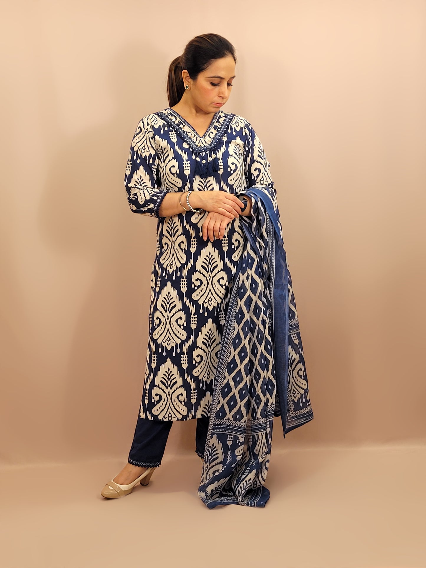 Kurta Set for women Cotton kurta set for women Kurti pant set with dupatta Biba kurta set Libas kurta set for women Pakistani kurta set Kurti set for women Kurta sets for ladies Pakistani kurta set for women Cotton kurti set for women Chikankari kurta set Office Wear Kurta Set for Women