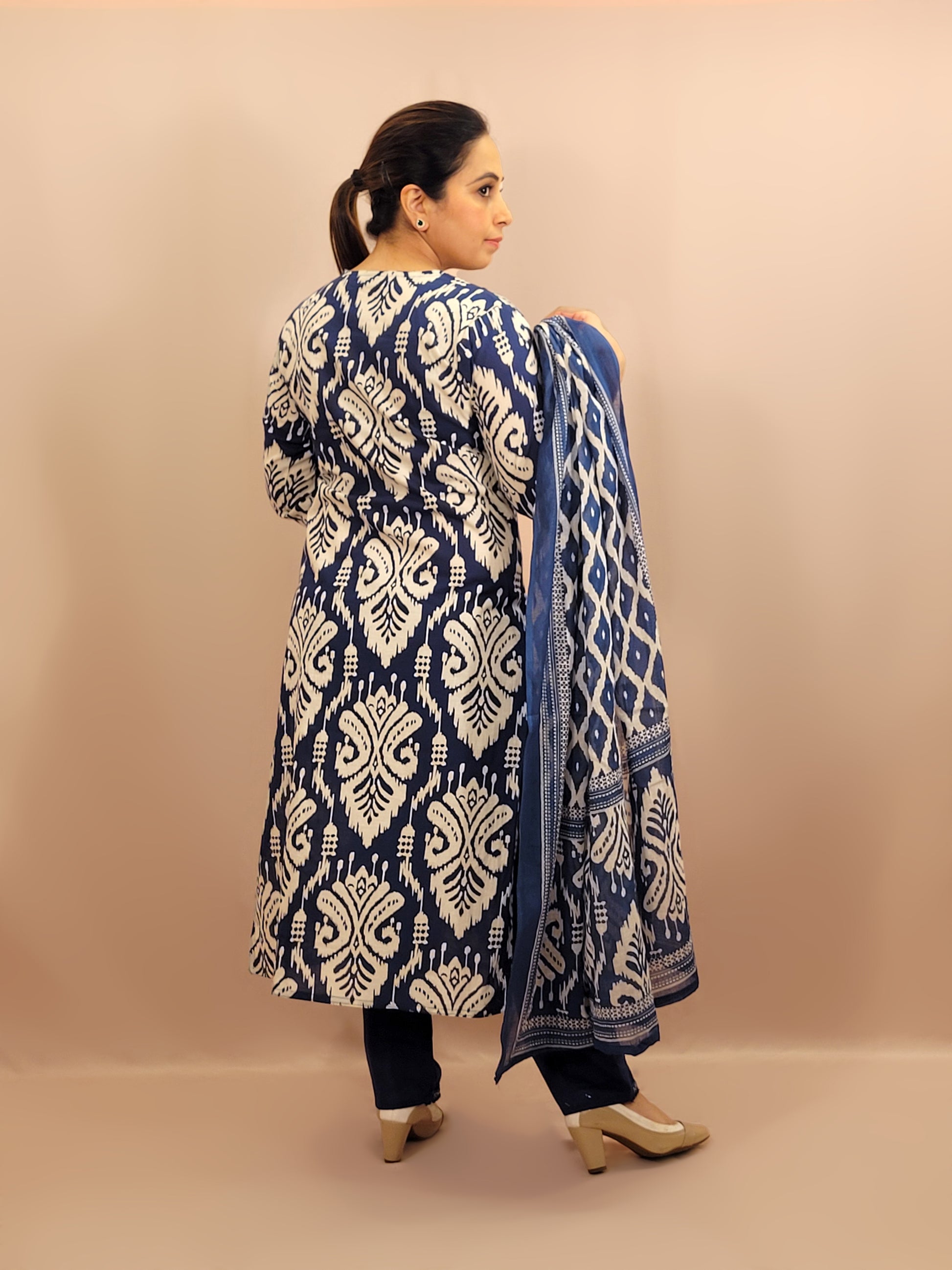 Kurta Set for women Cotton kurta set for women Kurti pant set with dupatta Biba kurta set Libas kurta set for women Pakistani kurta set Kurti set for women Kurta sets for ladies Pakistani kurta set for women Cotton kurti set for women Chikankari kurta set Office Wear Kurta Set for Women