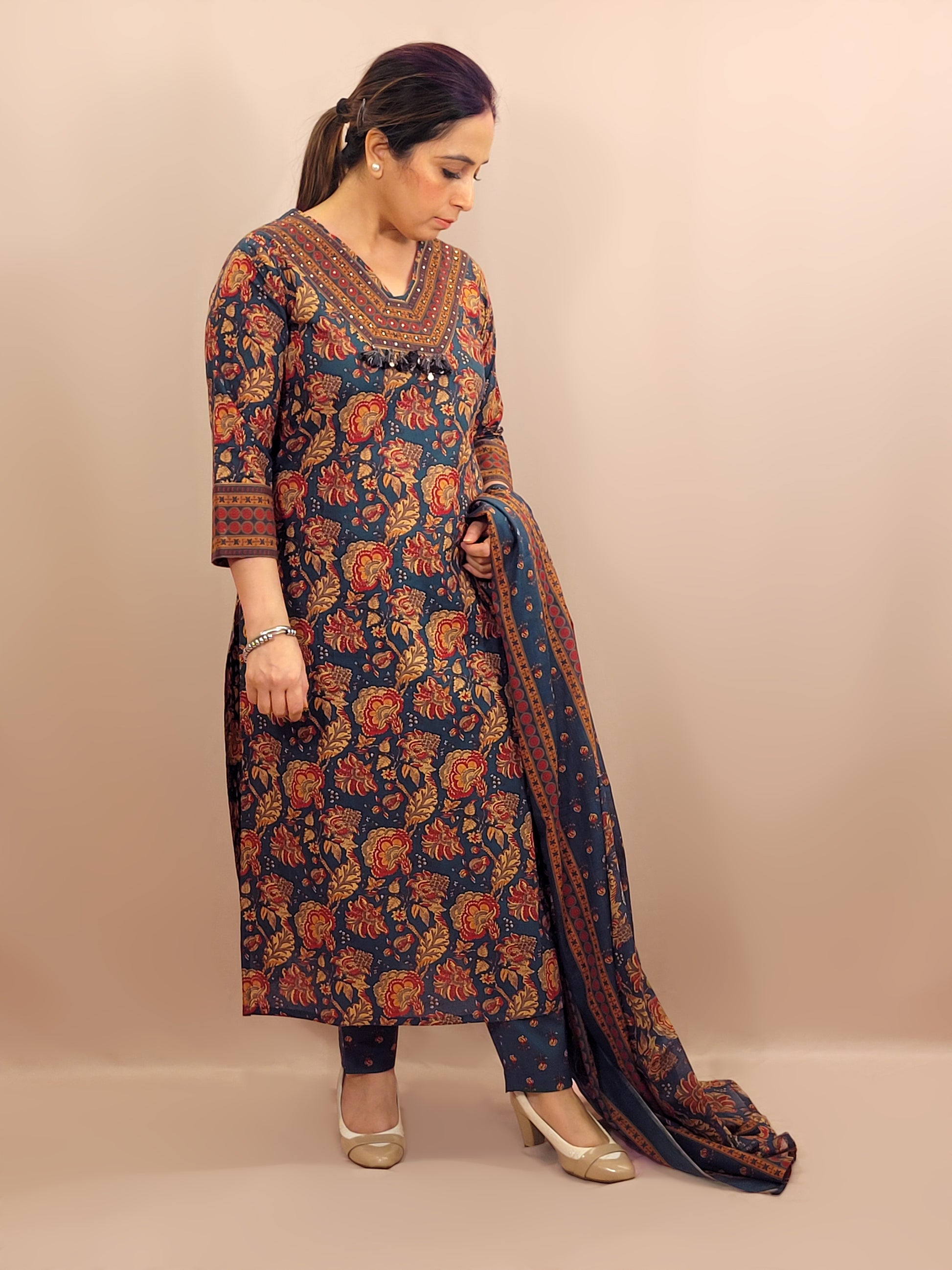 Kurta Set for women Cotton kurta set for women Kurti pant set with dupatta Biba kurta set Libas kurta set for women Pakistani kurta set Kurti set for women Kurta sets for ladies Pakistani kurta set for women Cotton kurti set for women Chikankari kurta set Office Wear Kurta Set for Women