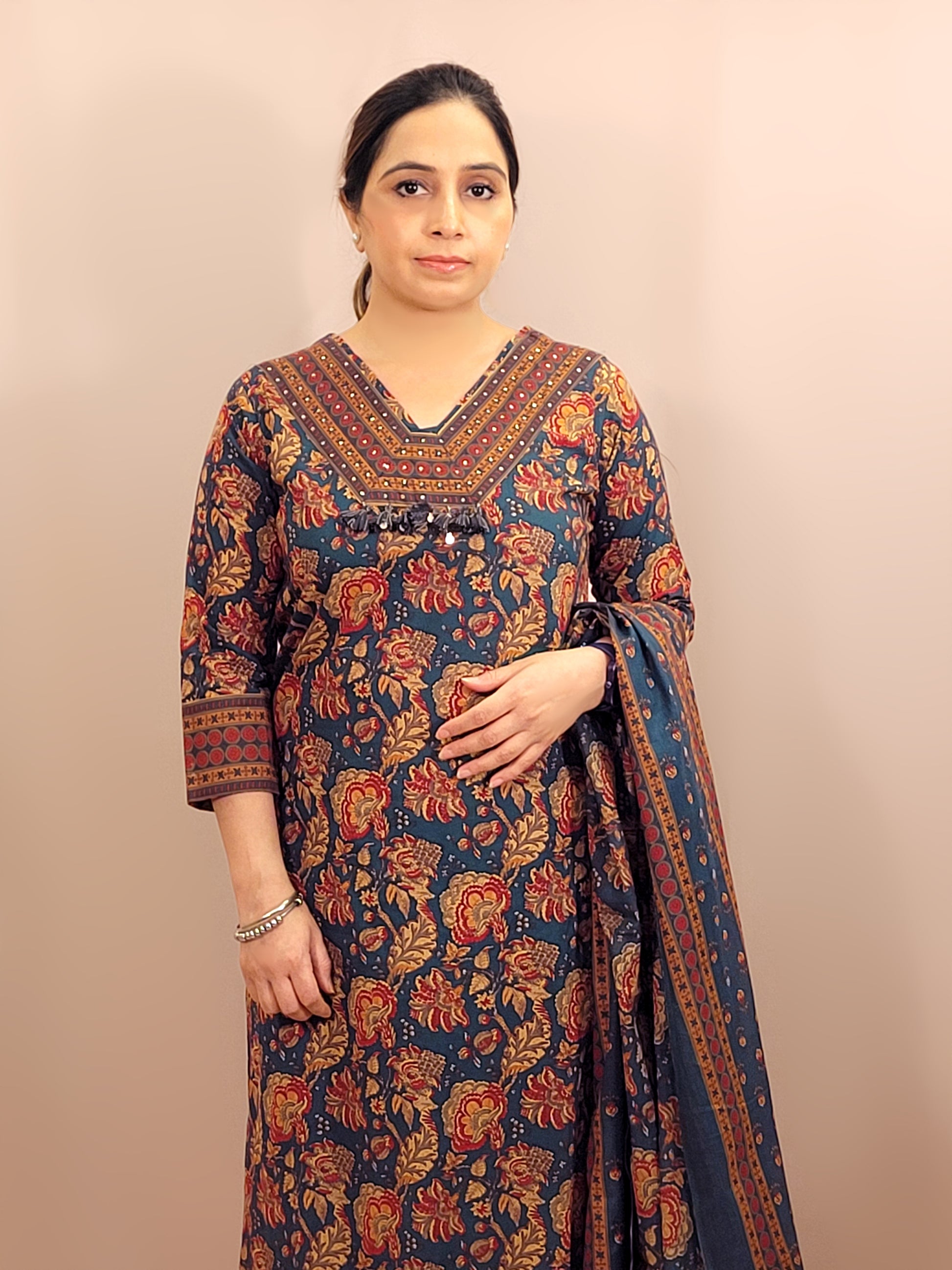 Kurta Set for women Cotton kurta set for women Kurti pant set with dupatta Biba kurta set Libas kurta set for women Pakistani kurta set Kurti set for women Kurta sets for ladies Pakistani kurta set for women Cotton kurti set for women Chikankari kurta set Office Wear Kurta Set for Women