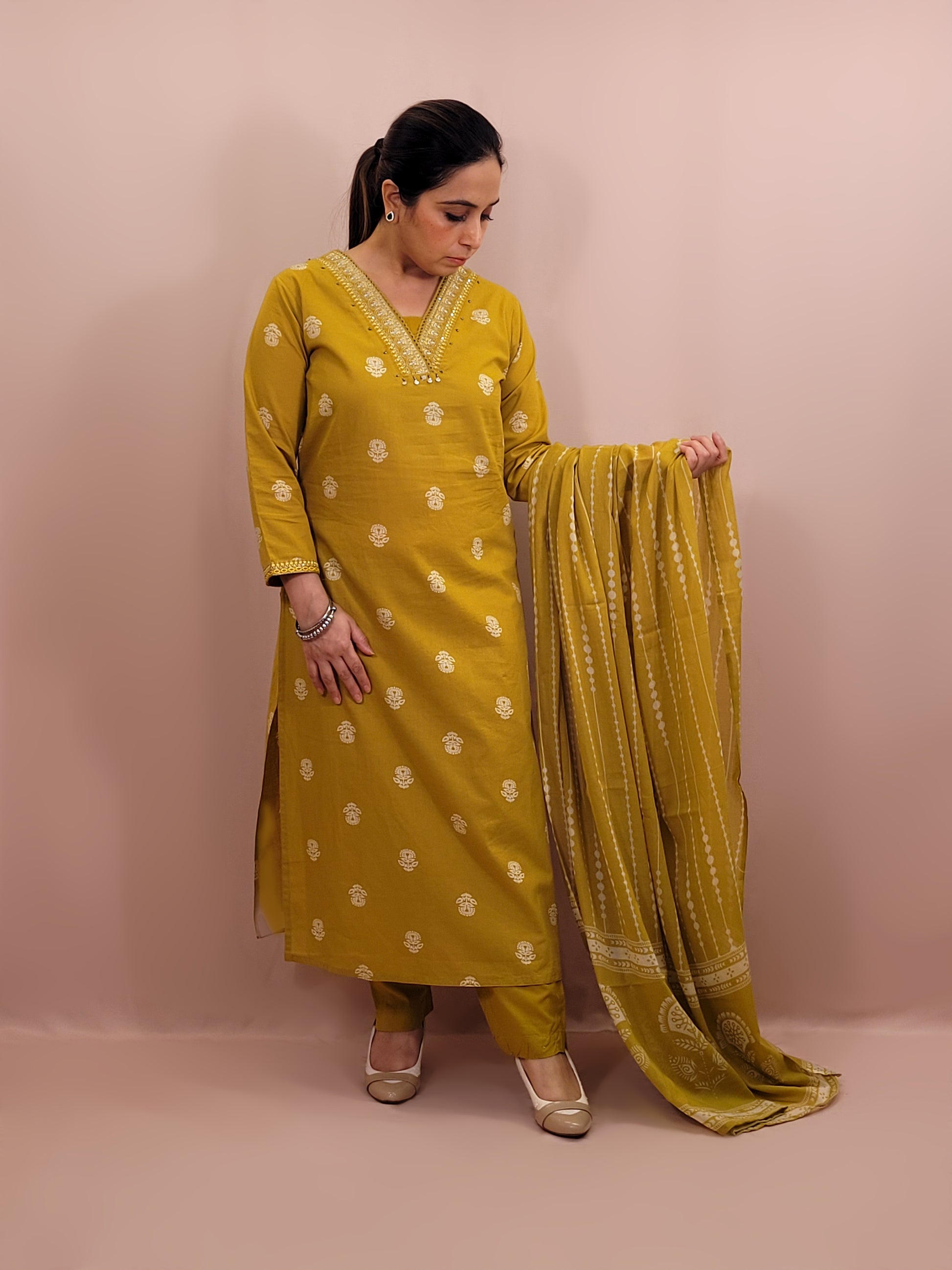 Kurta Set for women Cotton kurta set for women Kurti pant set with dupatta Biba kurta set Libas kurta set for women Pakistani kurta set Kurti set for women Kurta sets for ladies Pakistani kurta set for women Cotton kurti set for women Chikankari kurta set Office Wear Kurta Set for Women