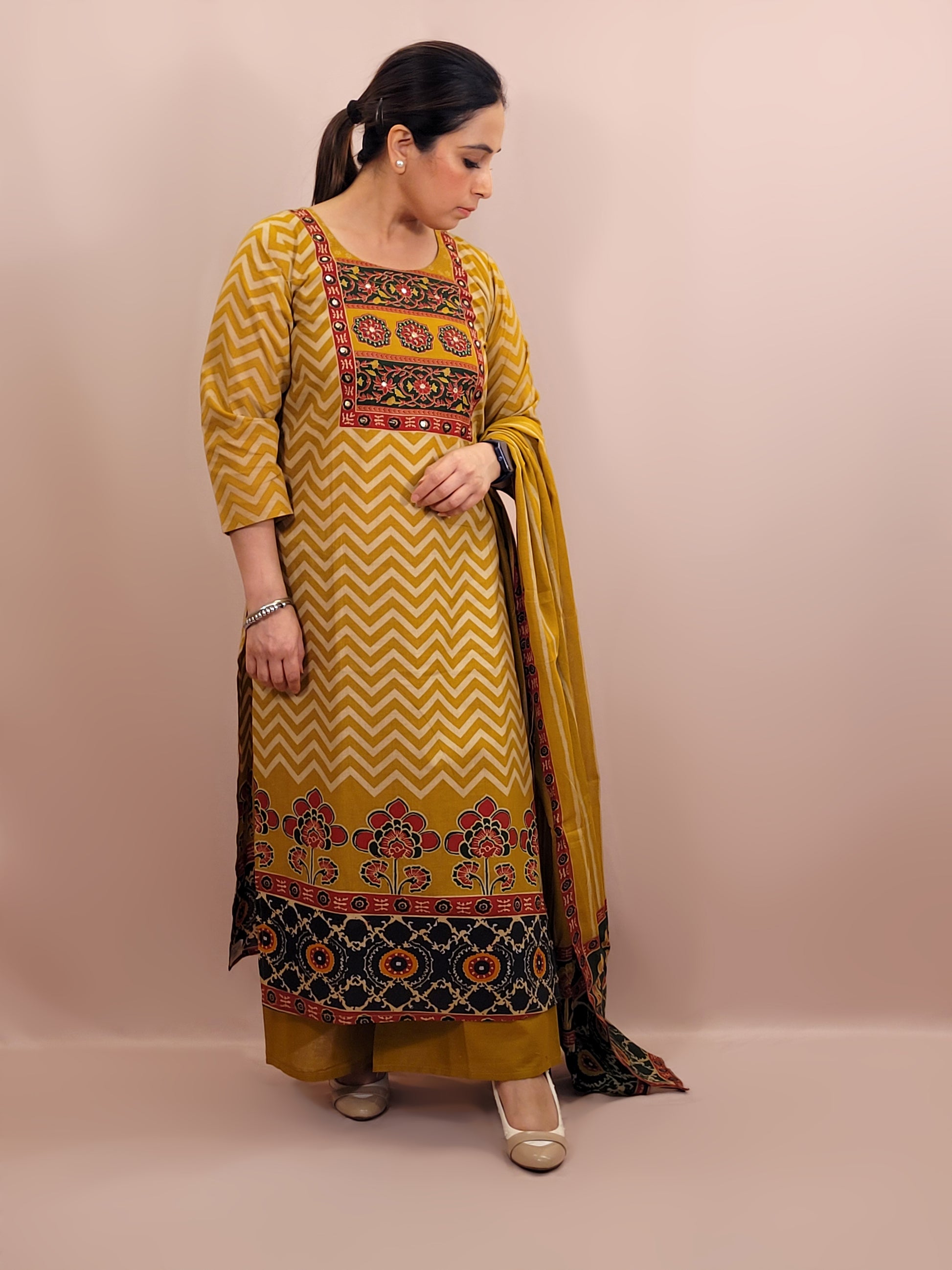 Kurta Set for women Cotton kurta set for women Kurti pant set with dupatta Biba kurta set Libas kurta set for women Pakistani kurta set Kurti set for women Kurta sets for ladies Pakistani kurta set for women Cotton kurti set for women Chikankari kurta set Office Wear Kurta Set for Women