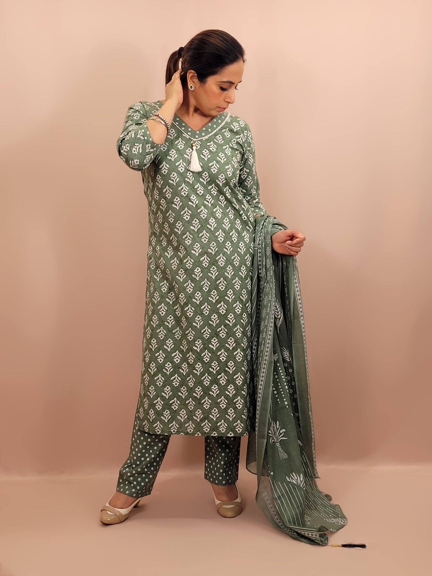 Kurta Set for women Cotton kurta set for women Kurti pant set with dupatta Biba kurta set Libas kurta set for women Pakistani kurta set Kurti set for women Kurta sets for ladies Pakistani kurta set for women Cotton kurti set for women Chikankari kurta set Office Wear Kurta Set for Women