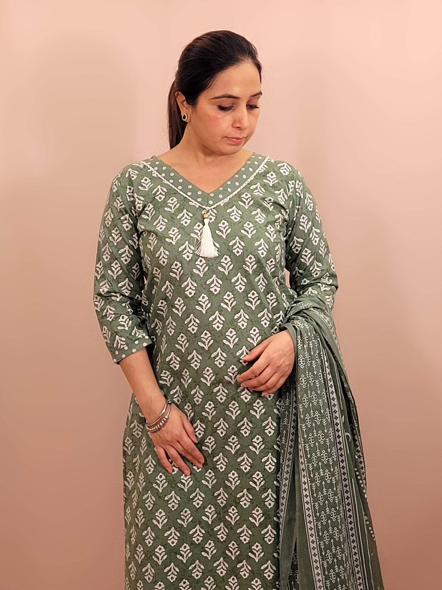 Kurta Set for women Cotton kurta set for women Kurti pant set with dupatta Biba kurta set Libas kurta set for women Pakistani kurta set Kurti set for women Kurta sets for ladies Pakistani kurta set for women Cotton kurti set for women Chikankari kurta set Office Wear Kurta Set for Women