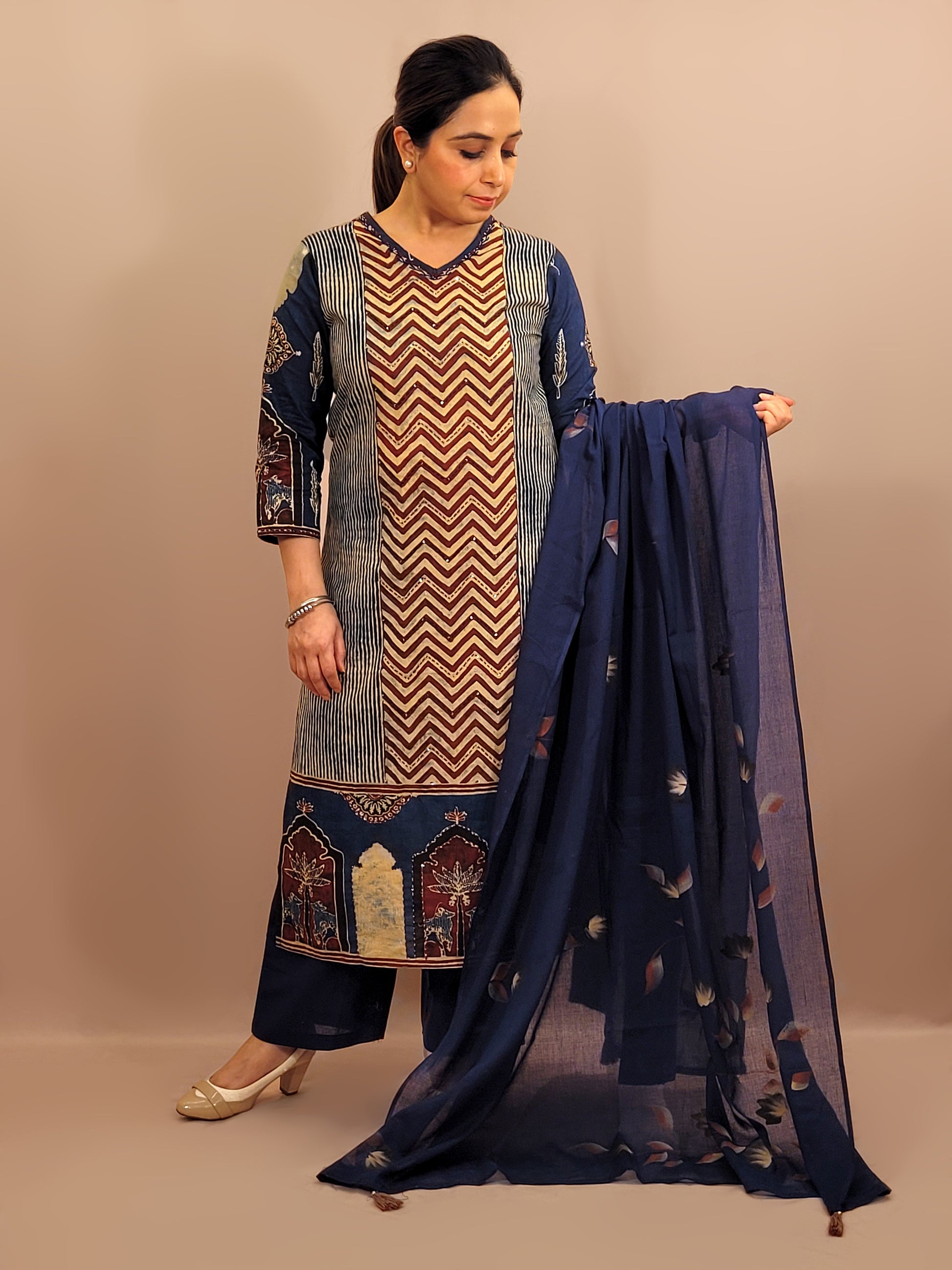 Kurta Set for women Cotton kurta set for women Kurti pant set with dupatta Biba kurta set Libas kurta set for women Pakistani kurta set Kurti set for women Kurta sets for ladies Pakistani kurta set for women Cotton kurti set for women Chikankari kurta set Office Wear Kurta Set for Women