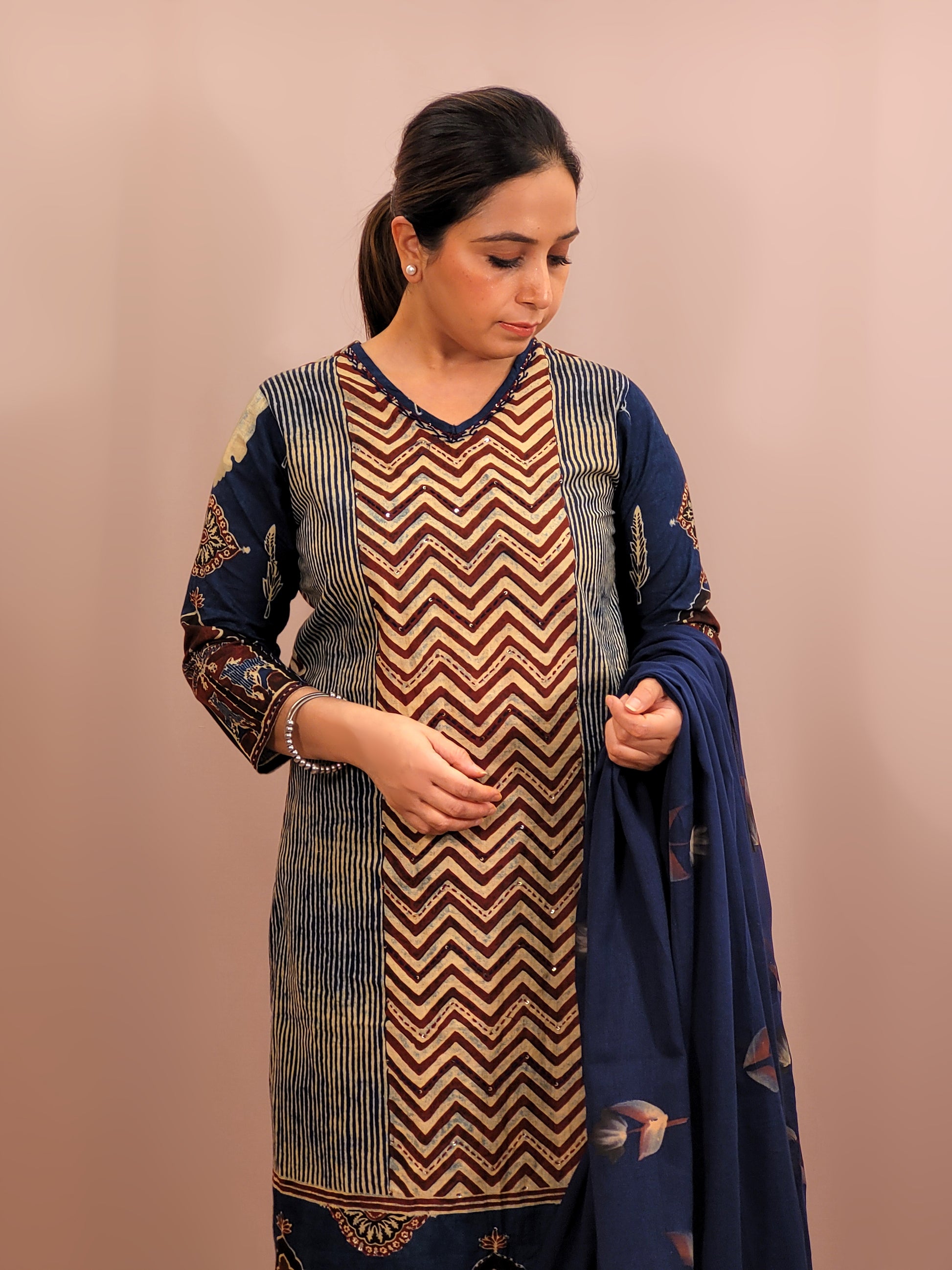 Kurta Set for women Cotton kurta set for women Kurti pant set with dupatta Biba kurta set Libas kurta set for women Pakistani kurta set Kurti set for women Kurta sets for ladies Pakistani kurta set for women Cotton kurti set for women Chikankari kurta set Office Wear Kurta Set for Women