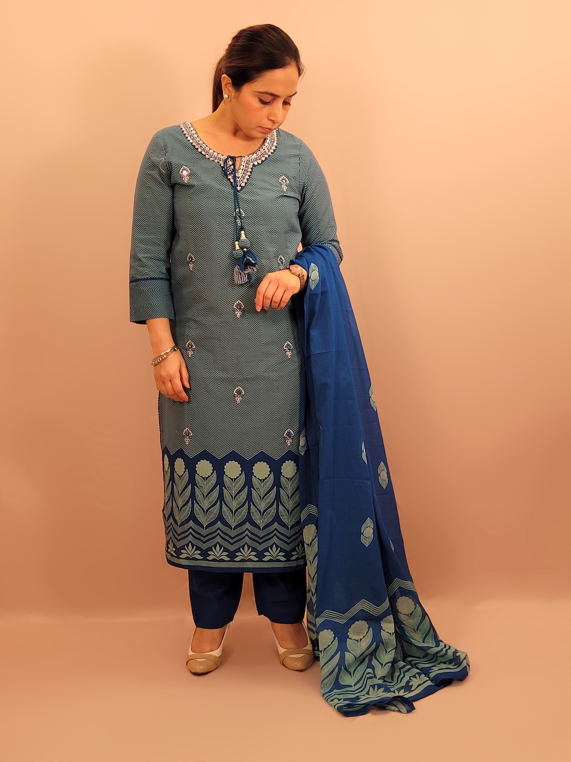Kurta Set for women Cotton kurta set for women Kurti pant set with dupatta Biba kurta set Libas kurta set for women Pakistani kurta set Kurti set for women Kurta sets for ladies Pakistani kurta set for women Cotton kurti set for women Chikankari kurta set Office Wear Kurta Set for Women