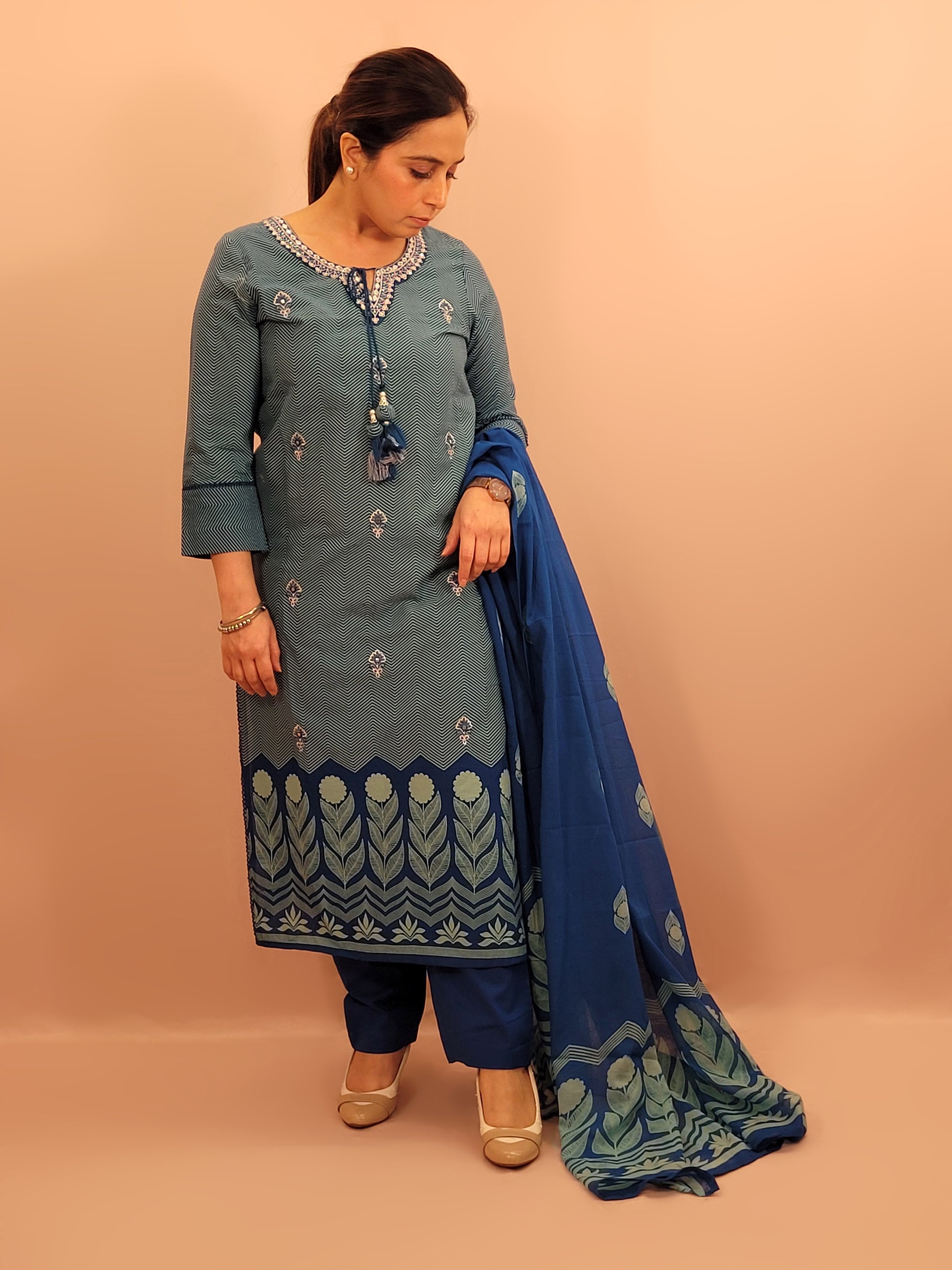 Kurta Set for women Cotton kurta set for women Kurti pant set with dupatta Biba kurta set Libas kurta set for women Pakistani kurta set Kurti set for women Kurta sets for ladies Pakistani kurta set for women Cotton kurti set for women Chikankari kurta set Office Wear Kurta Set for Women