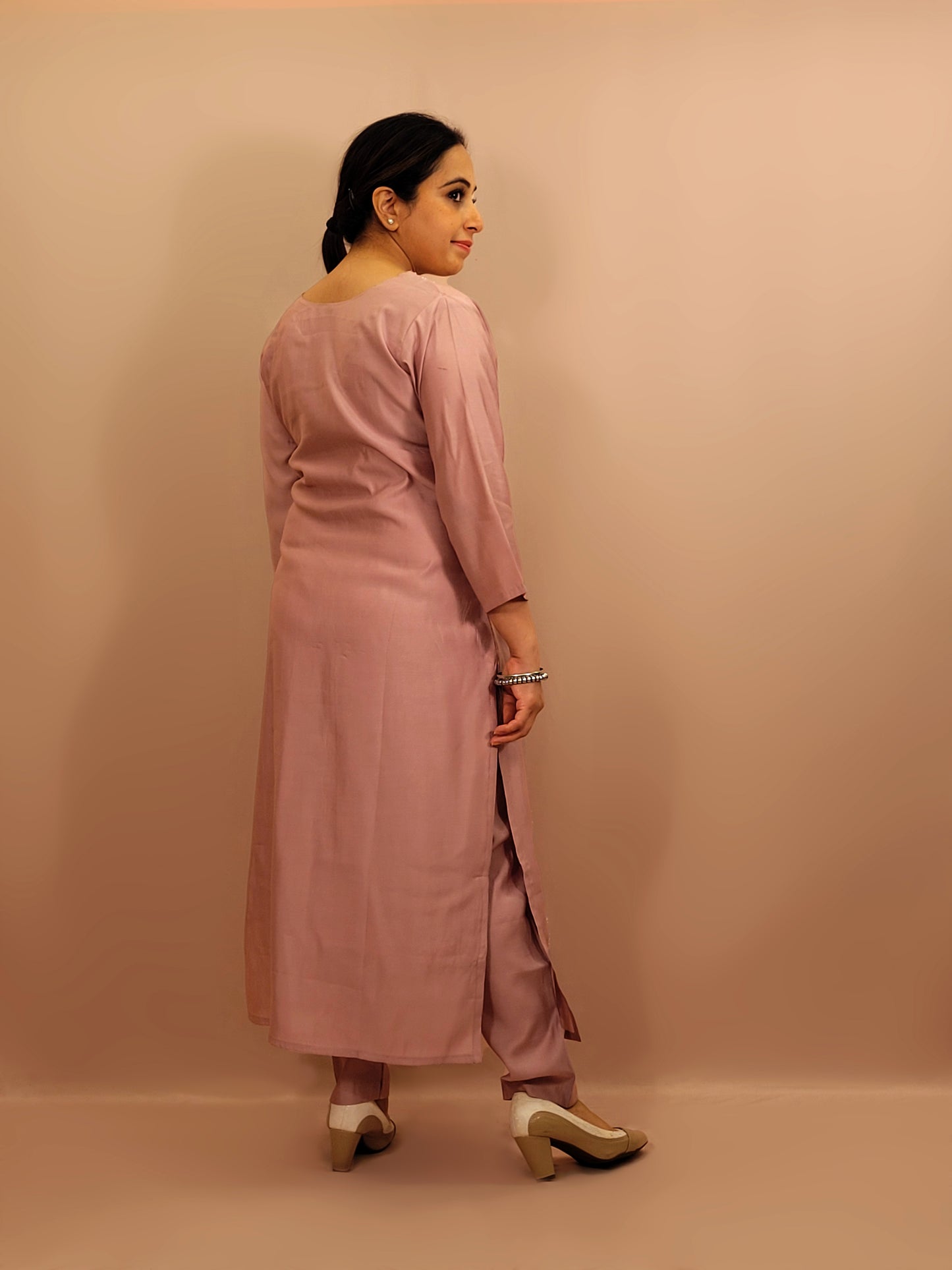 Kurta Set for women Cotton kurta set for women Kurti pant set with dupatta Biba kurta set Libas kurta set for women Pakistani kurta set Kurti set for women Kurta sets for ladies Pakistani kurta set for women Cotton kurti set for women Chikankari kurta set Office Wear Kurta Set for Women