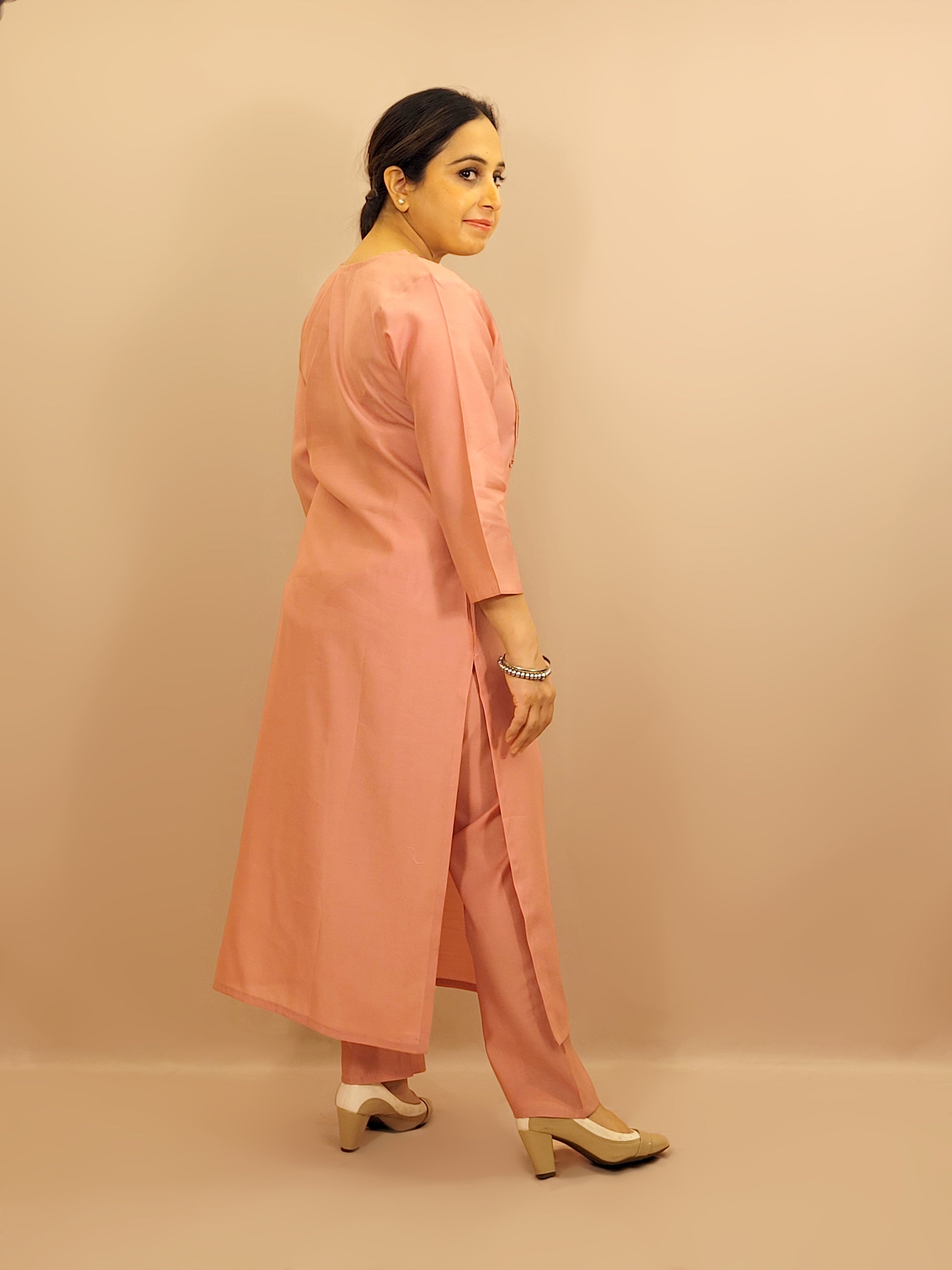Kurta Set for women Cotton kurta set for women Kurti pant set with dupatta Biba kurta set Libas kurta set for women Pakistani kurta set Kurti set for women Kurta sets for ladies Pakistani kurta set for women Cotton kurti set for women Chikankari kurta set Office Wear Kurta Set for Women