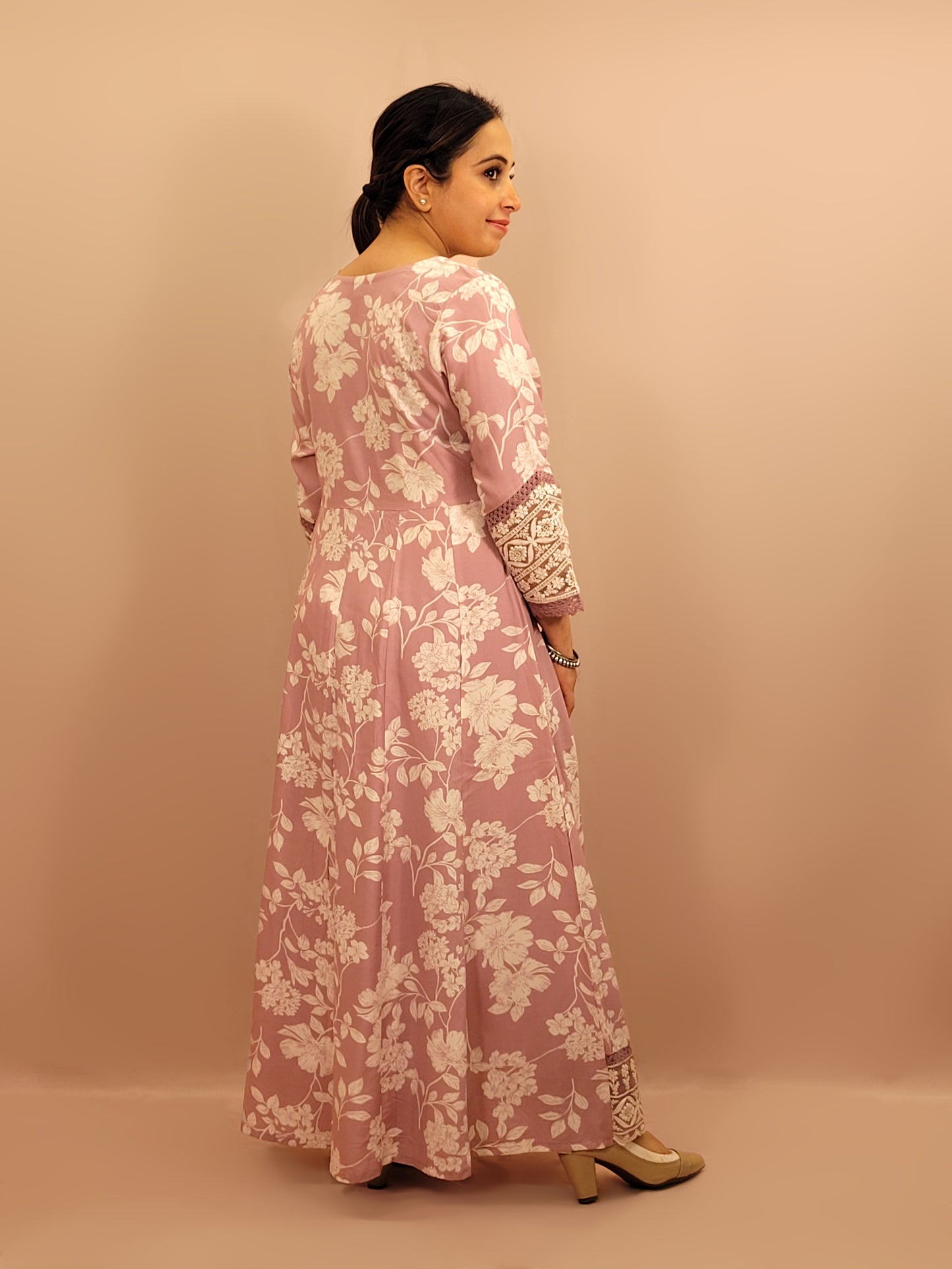 Kurta Set for women Cotton kurta set for women Kurti pant set with dupatta Biba kurta set Libas kurta set for women Pakistani kurta set Kurti set for women Kurta sets for ladies Pakistani kurta set for women Cotton kurti set for women Chikankari kurta set Office Wear Kurta Set for Women