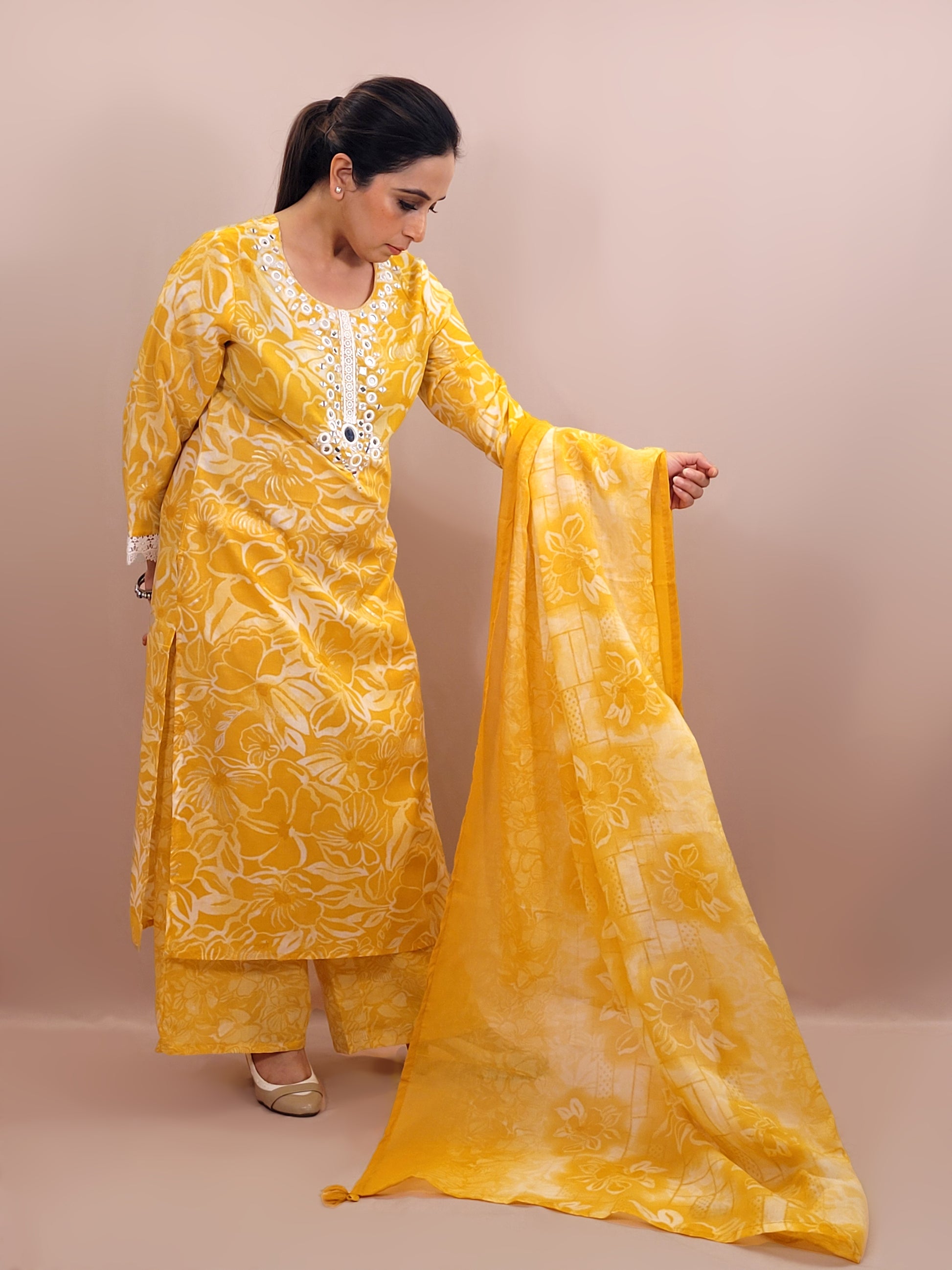 Kurta Set for women Cotton kurta set for women Kurti pant set with dupatta Biba kurta set Libas kurta set for women Pakistani kurta set Kurti set for women Kurta sets for ladies Pakistani kurta set for women Cotton kurti set for women Chikankari kurta set Office Wear Kurta Set for Women