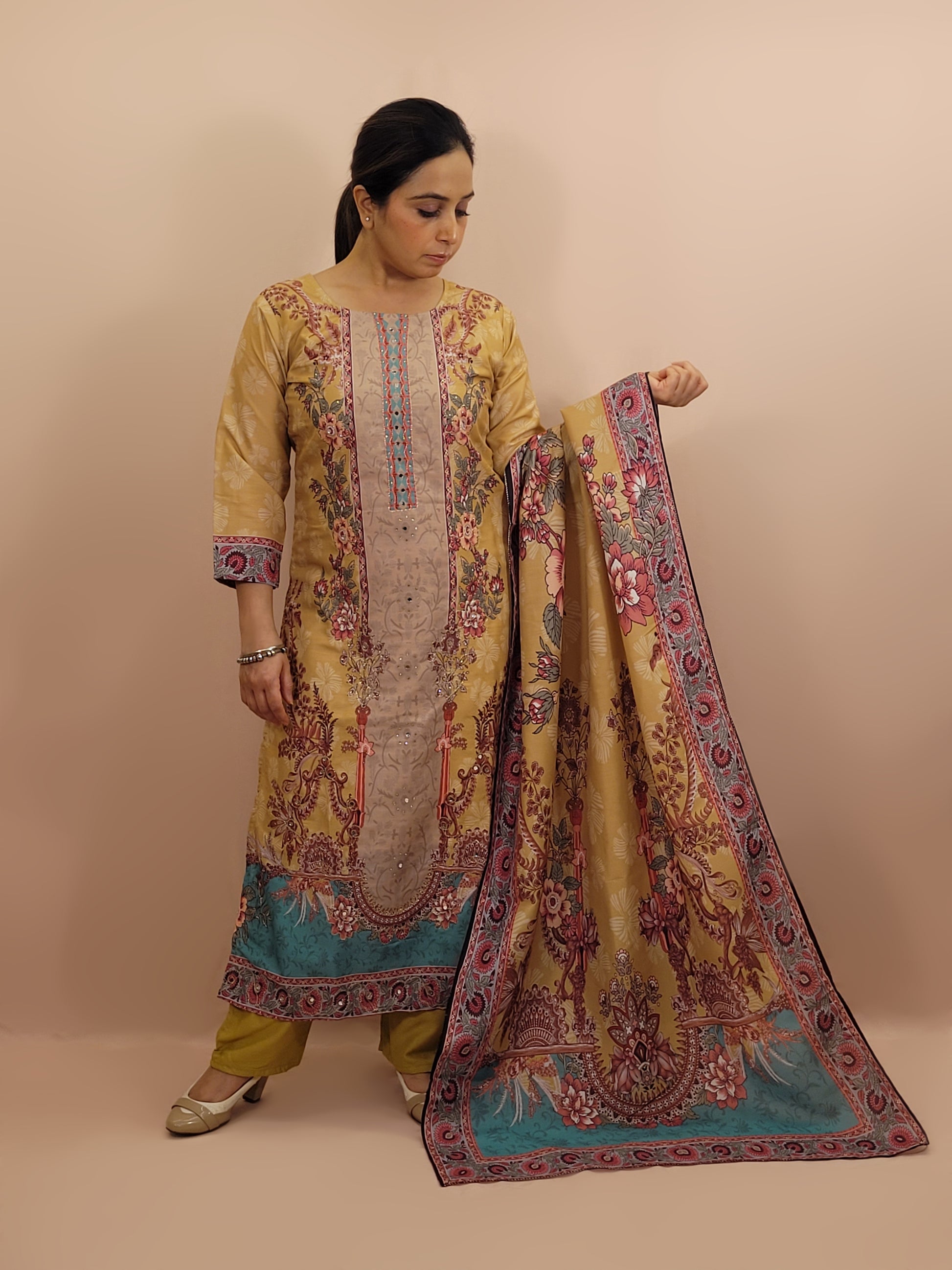 Kurta Set for women Cotton kurta set for women Kurti pant set with dupatta Biba kurta set Libas kurta set for women Pakistani kurta set Kurti set for women Kurta sets for ladies Pakistani kurta set for women Cotton kurti set for women Chikankari kurta set Office Wear Kurta Set for Women