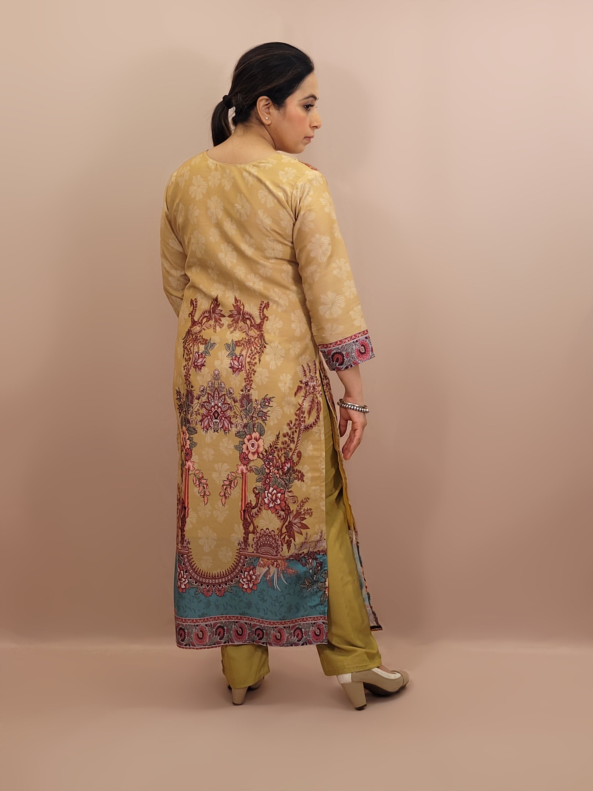 Kurta Set for women Cotton kurta set for women Kurti pant set with dupatta Biba kurta set Libas kurta set for women Pakistani kurta set Kurti set for women Kurta sets for ladies Pakistani kurta set for women Cotton kurti set for women Chikankari kurta set Office Wear Kurta Set for Women