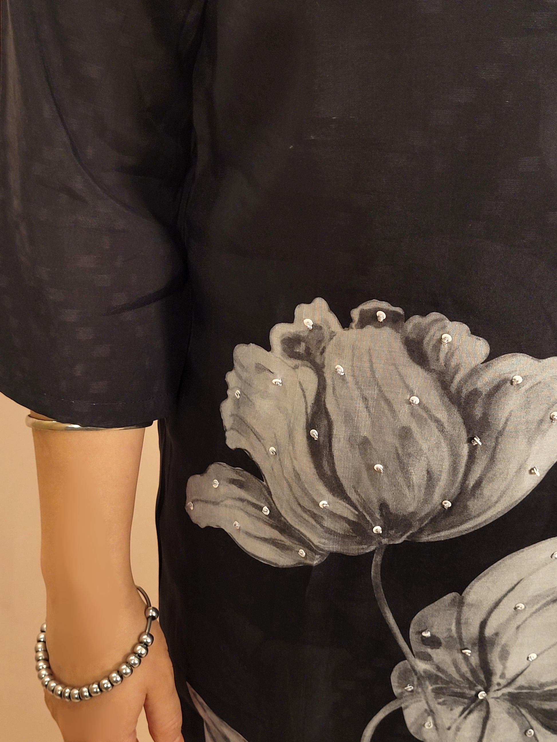 Kurta Set for women Cotton kurta set for women Kurti pant set with dupatta Biba kurta set Libas kurta set for women Pakistani kurta set Kurti set for women Kurta sets for ladies Pakistani kurta set for women Cotton kurti set for women Chikankari kurta set Office Wear Kurta Set for Women