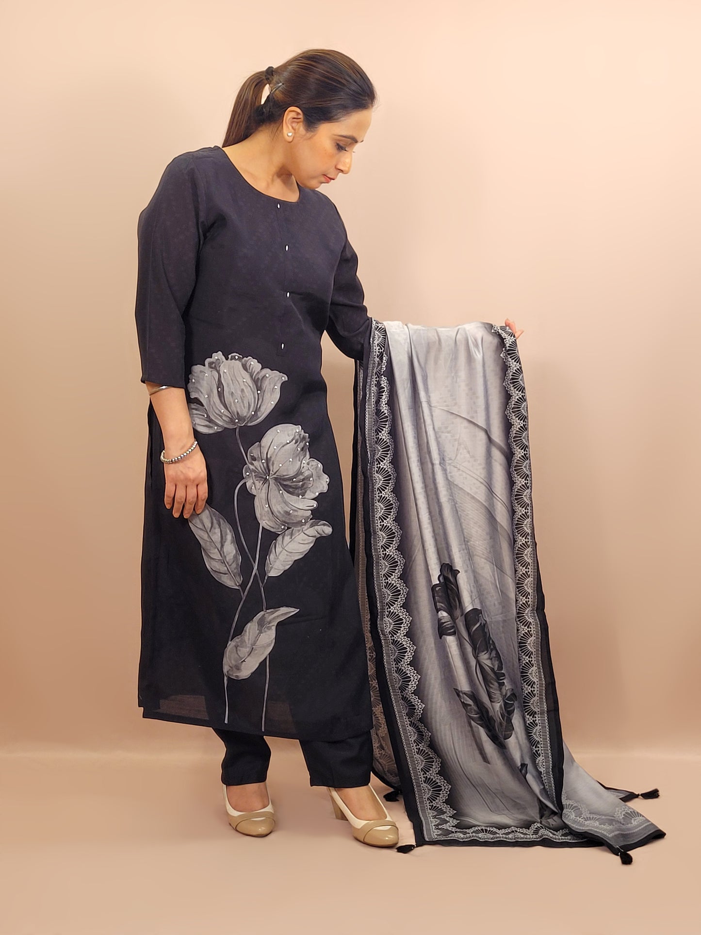 Kurta Set for women Cotton kurta set for women Kurti pant set with dupatta Biba kurta set Libas kurta set for women Pakistani kurta set Kurti set for women Kurta sets for ladies Pakistani kurta set for women Cotton kurti set for women Chikankari kurta set Office Wear Kurta Set for Women