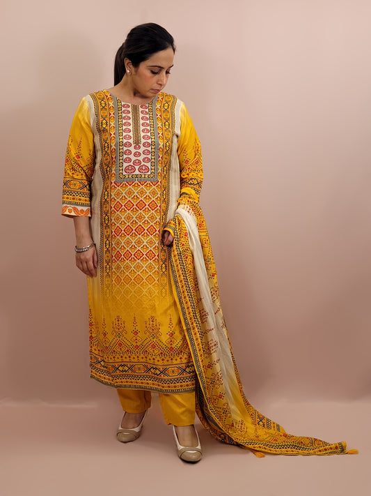 Kurta Set for women Cotton kurta set for women Kurti pant set with dupatta Biba kurta set Libas kurta set for women Pakistani kurta set Kurti set for women Kurta sets for ladies Pakistani kurta set for women Cotton kurti set for women Chikankari kurta set Office Wear Kurta Set for Women