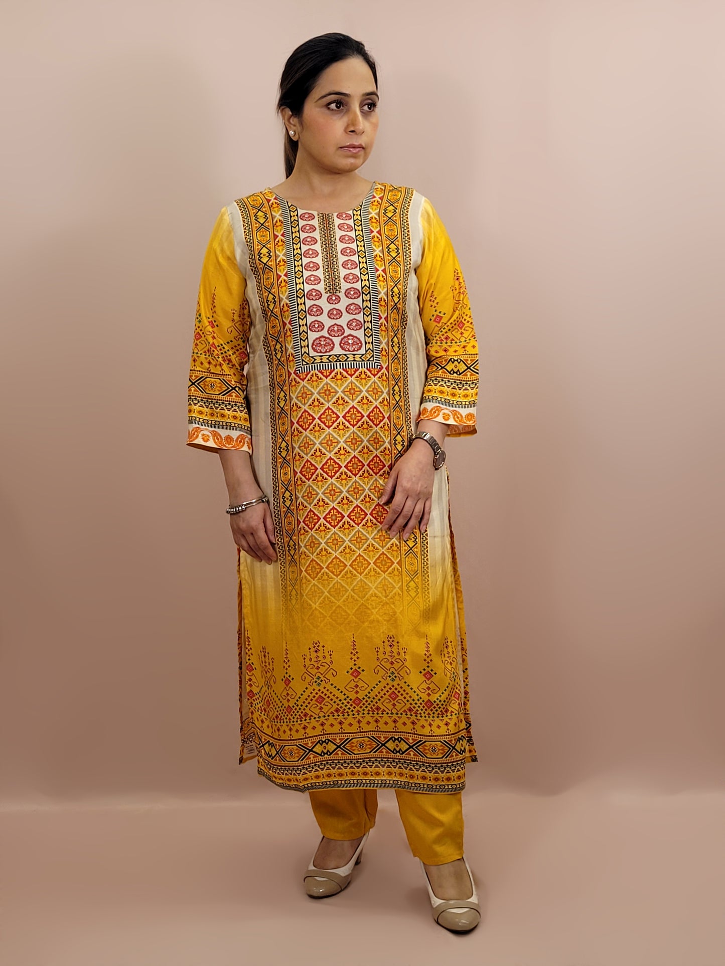 Kurta Set for women Cotton kurta set for women Kurti pant set with dupatta Biba kurta set Libas kurta set for women Pakistani kurta set Kurti set for women Kurta sets for ladies Pakistani kurta set for women Cotton kurti set for women Chikankari kurta set Office Wear Kurta Set for Women