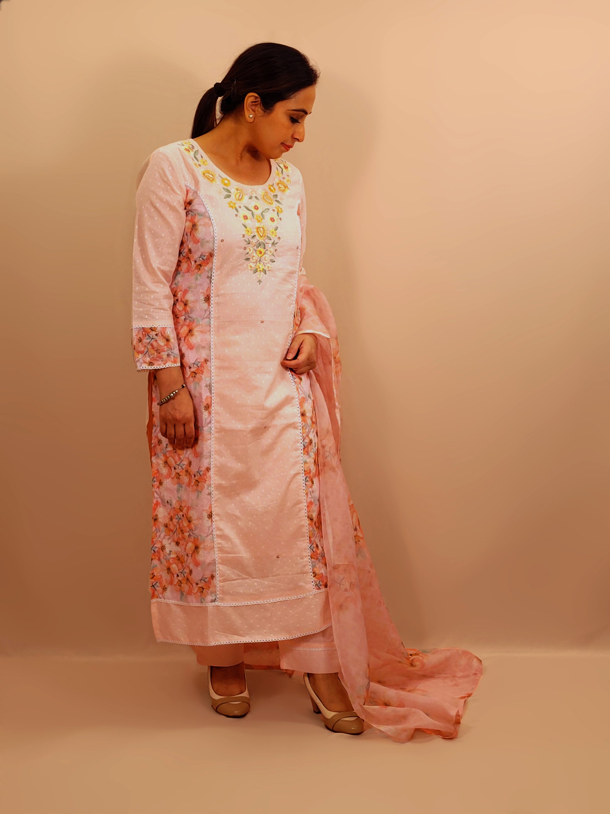 Kurta Set for women Cotton kurta set for women Kurti pant set with dupatta Biba kurta set Libas kurta set for women Pakistani kurta set Kurti set for women Kurta sets for ladies Pakistani kurta set for women Cotton kurti set for women Chikankari kurta set Office Wear Kurta Set for Women