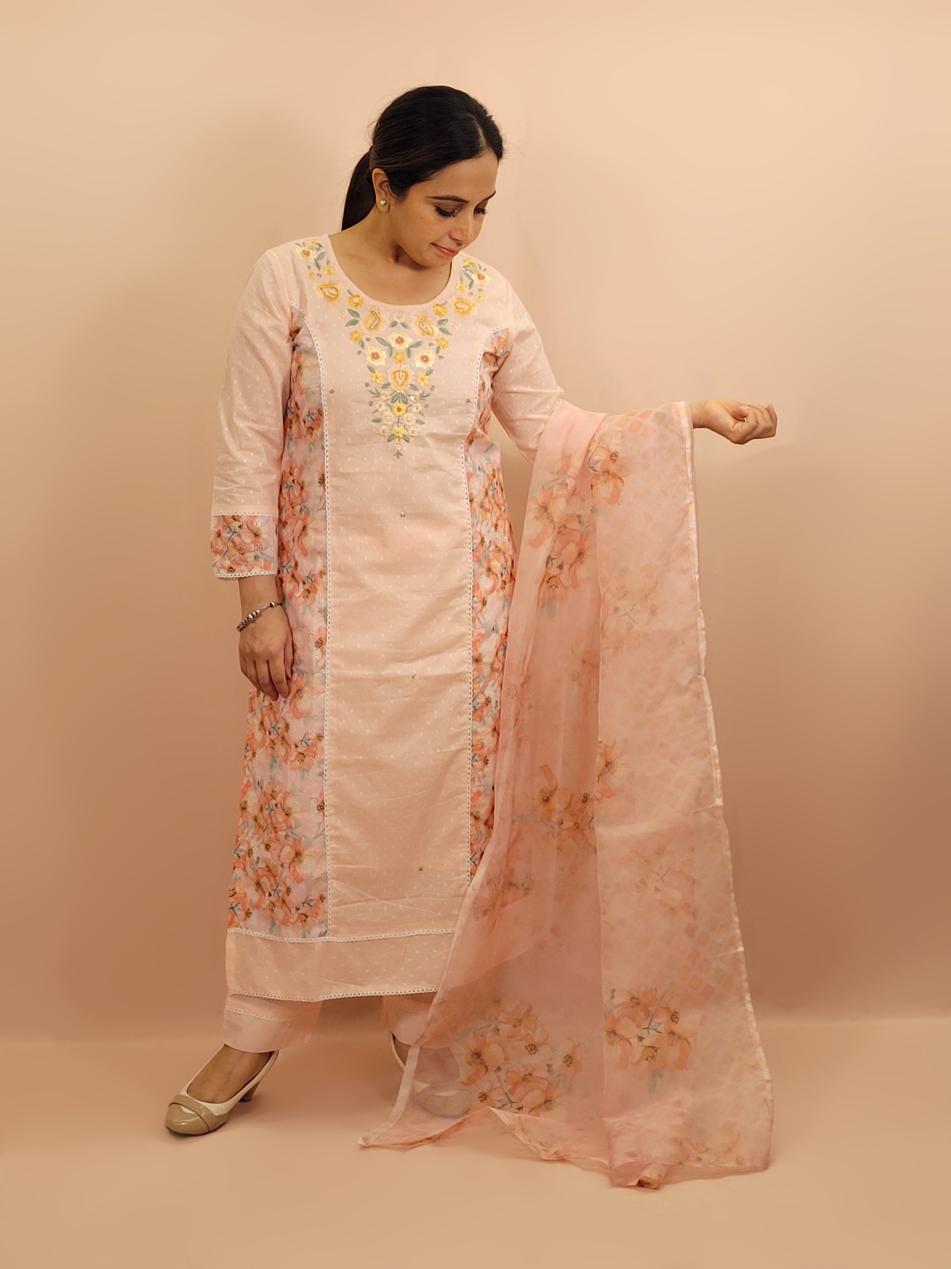 Kurta Set for women Cotton kurta set for women Kurti pant set with dupatta Biba kurta set Libas kurta set for women Pakistani kurta set Kurti set for women Kurta sets for ladies Pakistani kurta set for women Cotton kurti set for women Chikankari kurta set Office Wear Kurta Set for Women