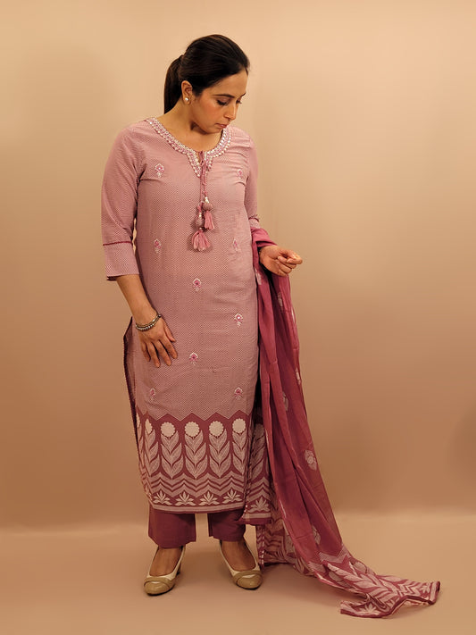 Kurta Set for women Cotton kurta set for women Kurti pant set with dupatta Biba kurta set Libas kurta set for women Pakistani kurta set Kurti set for women Kurta sets for ladies Pakistani kurta set for women Cotton kurti set for women Chikankari kurta set Office Wear Kurta Set for Women