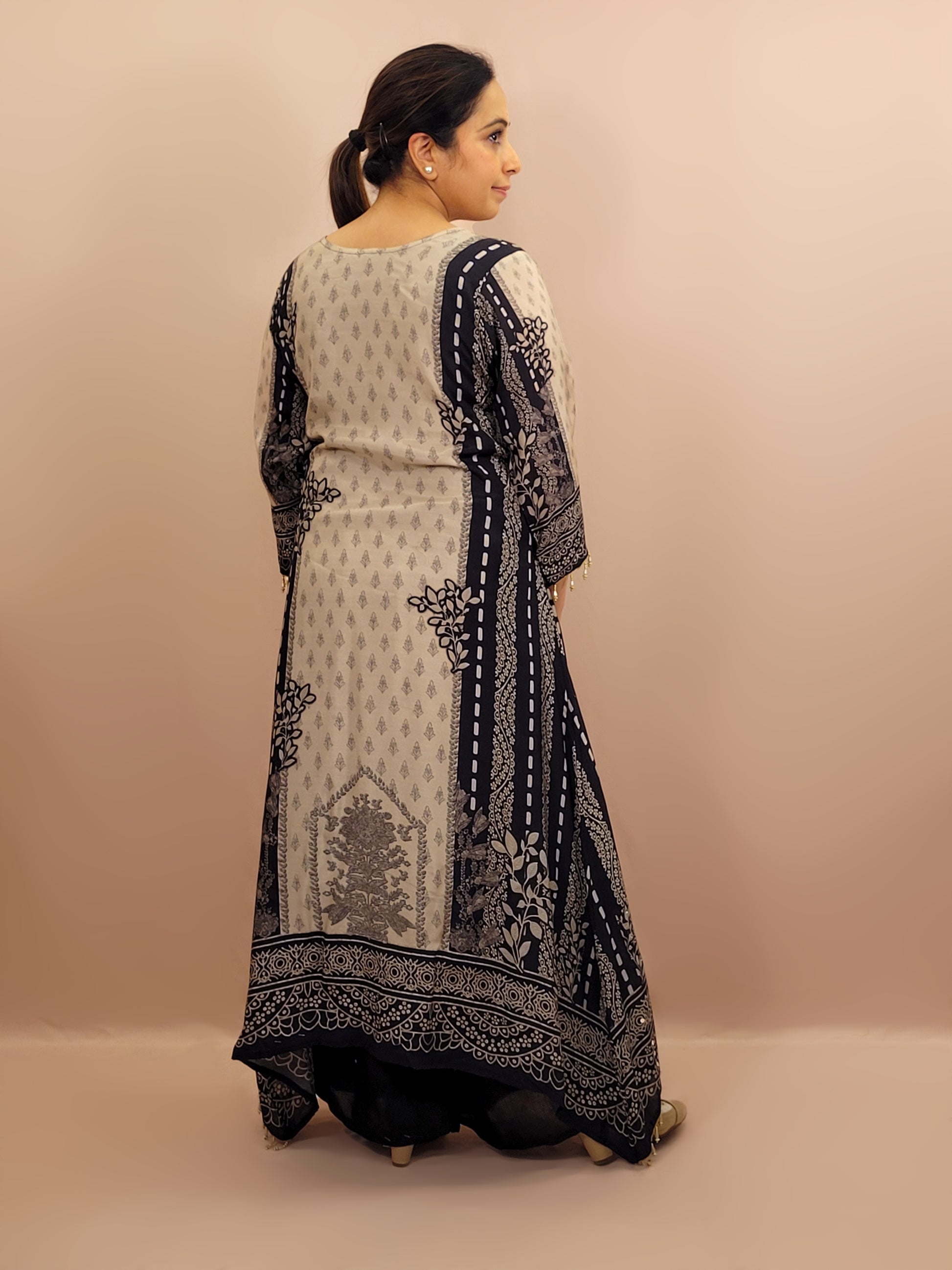 Kurta Set for women Cotton kurta set for women Kurti pant set with dupatta Biba kurta set Libas kurta set for women Pakistani kurta set Kurti set for women Kurta sets for ladies Pakistani kurta set for women Cotton kurti set for women Chikankari kurta set Office Wear Kurta Set for Women